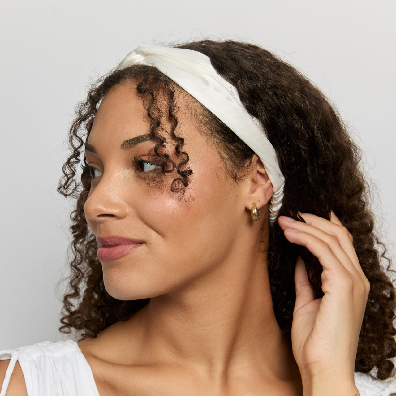 Silver Cloud Satin+ Headband Santorini White