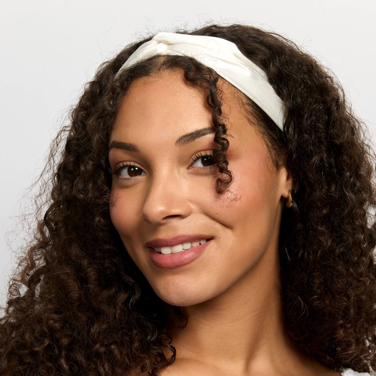 Silver Cloud Satin+ Headband Santorini White